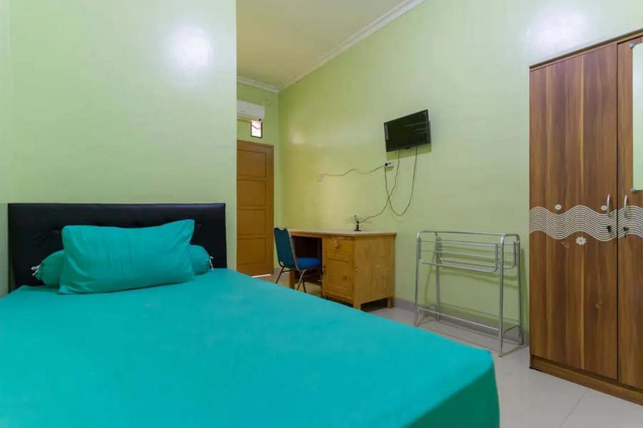 Kostawira Syariah Bintaro Mitra Reddoorz Hotel Mencil Luaran gambar